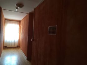 image 1er_etage_couloir_.jpg (0.4MB)