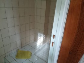 image 1er_etage_douche_.jpg (0.5MB)