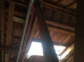 image 2eme_etage_grenier_toit_.jpg (0.4MB)